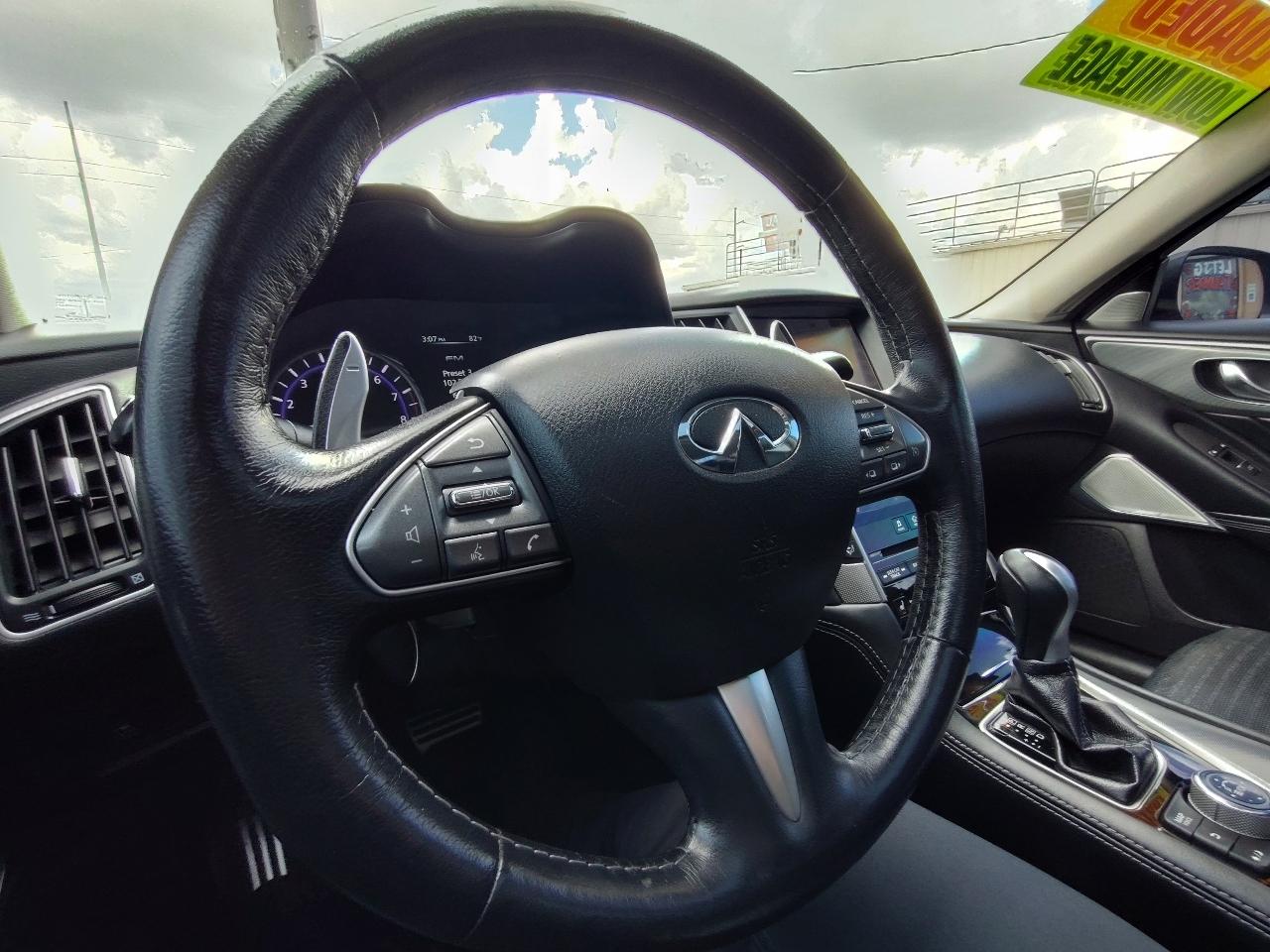 Infiniti Q50 Red Sport 400 AWD 2017