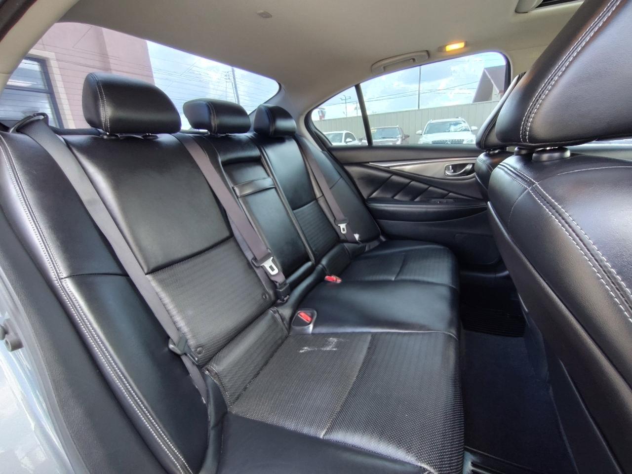 Infiniti Q50 Red Sport 400 AWD 2017