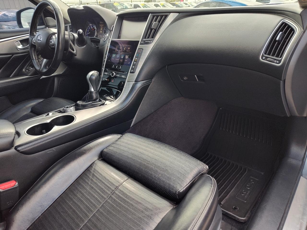 Infiniti Q50 Red Sport 400 AWD 2017