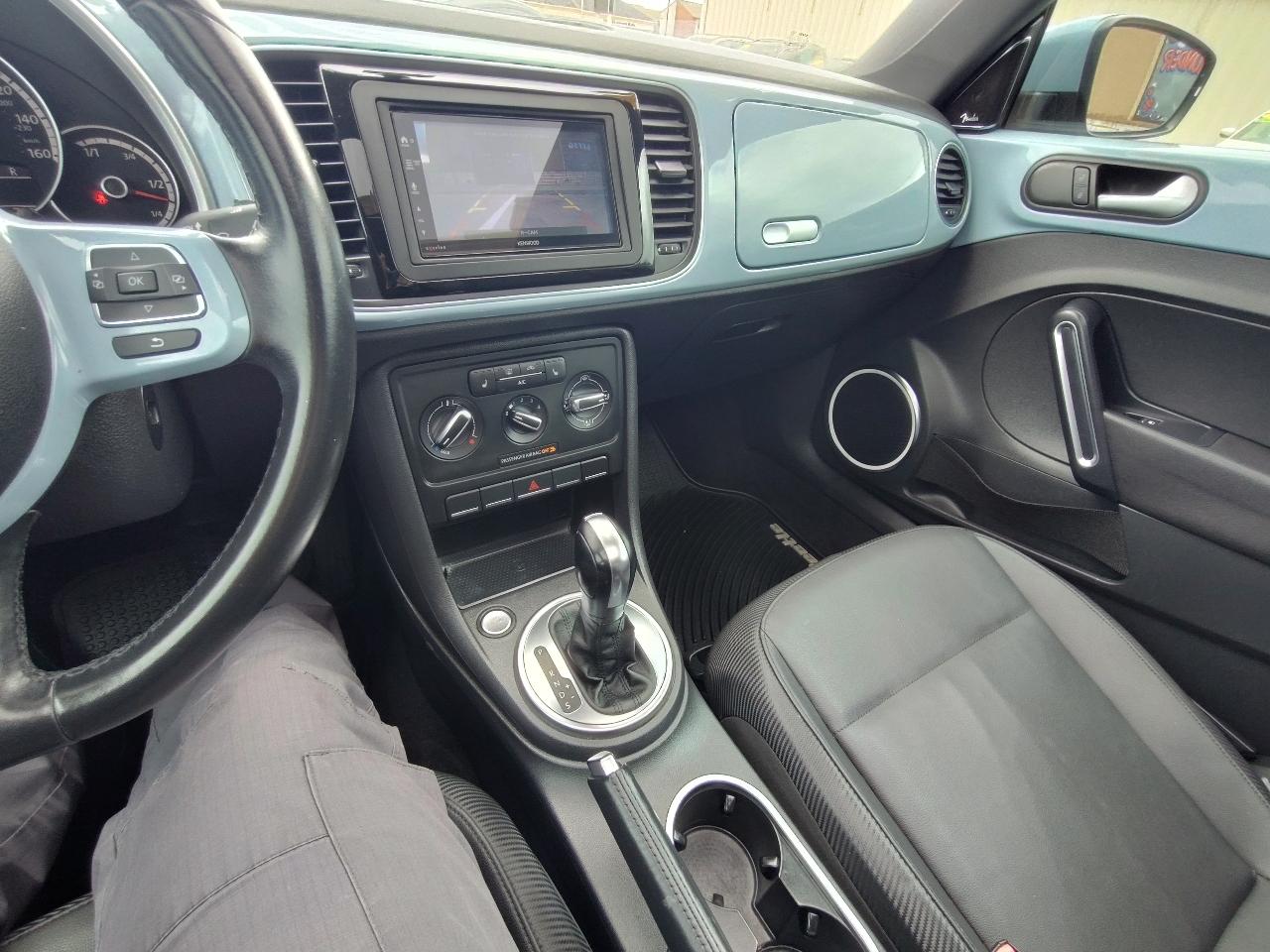 Volkswagen Beetle  2013