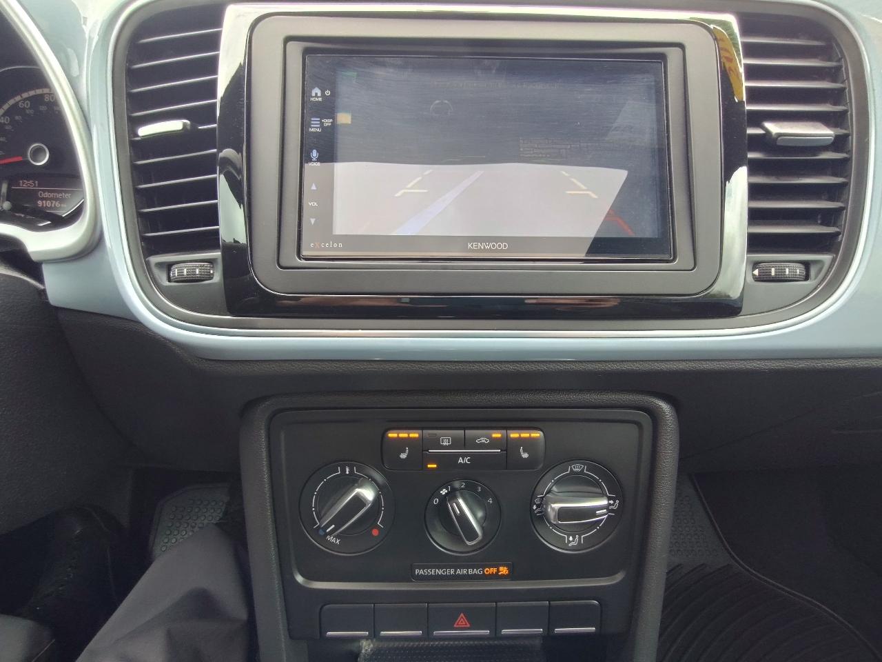 Volkswagen Beetle  2013