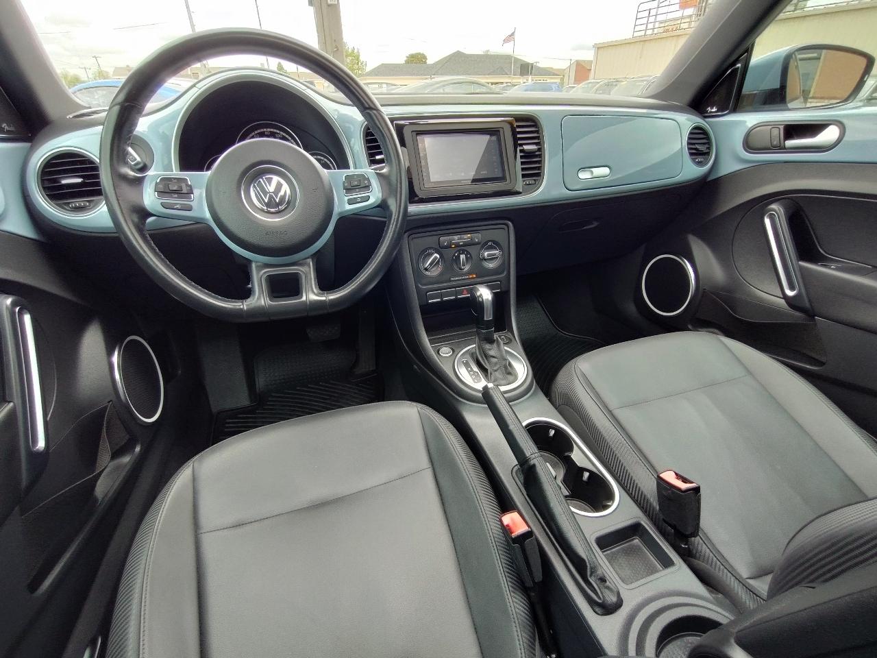 Volkswagen Beetle  2013