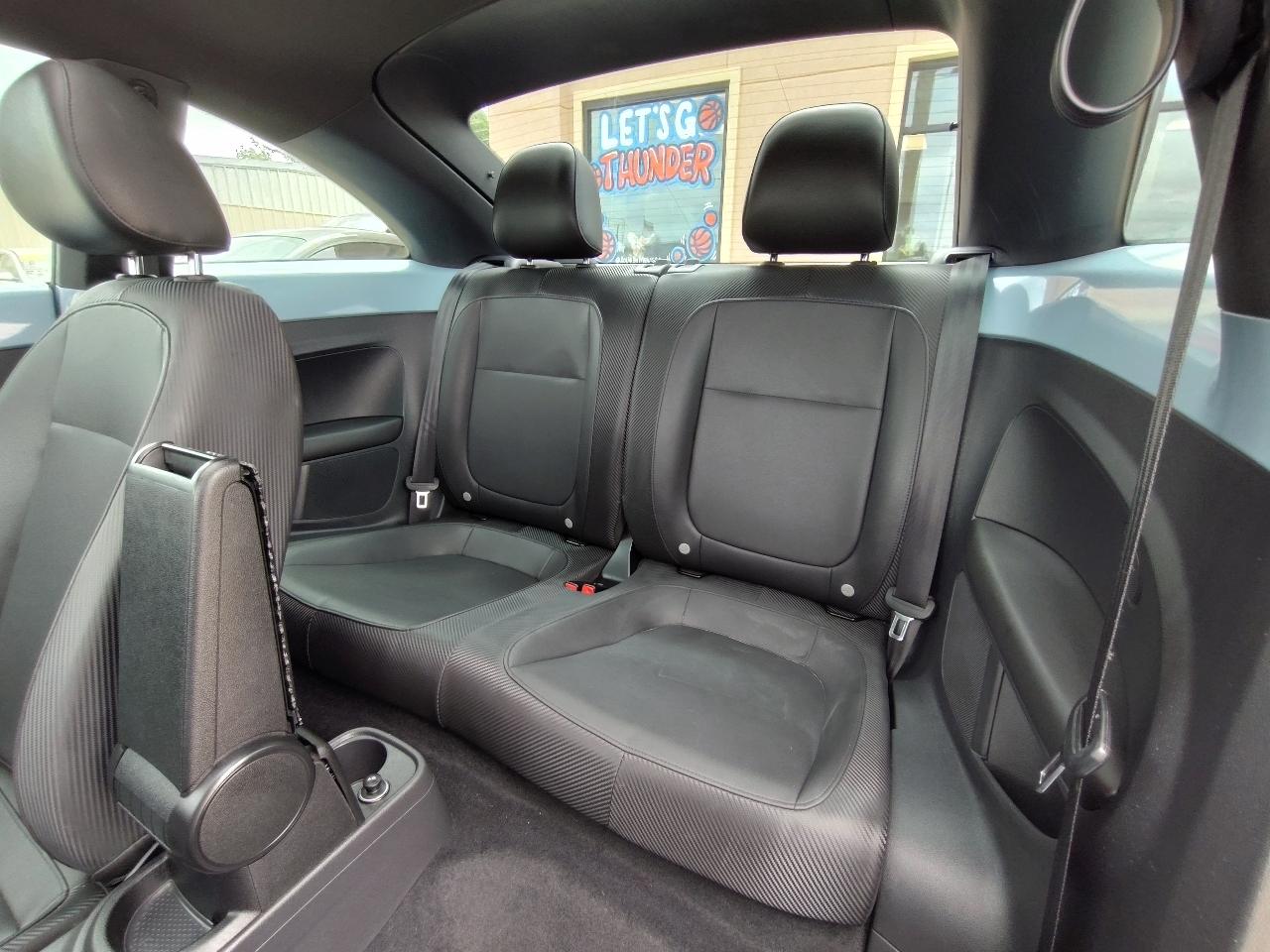 Volkswagen Beetle  2013