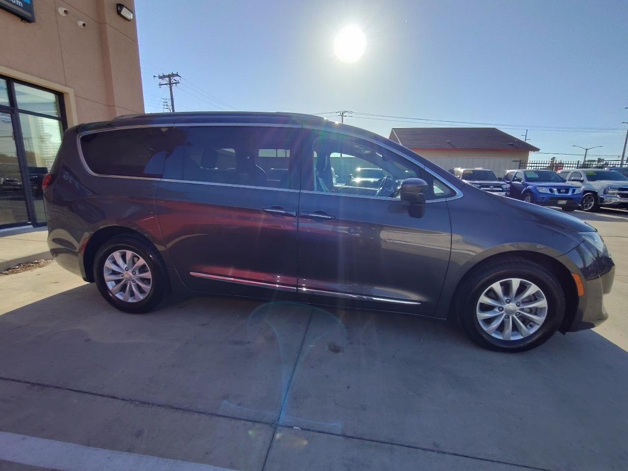 Chrysler Pacifica Touring-L Plus 2018