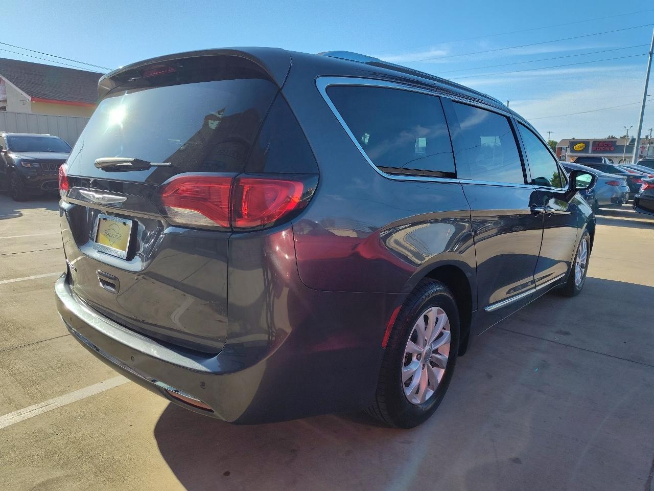 Chrysler Pacifica Touring-L Plus 2018