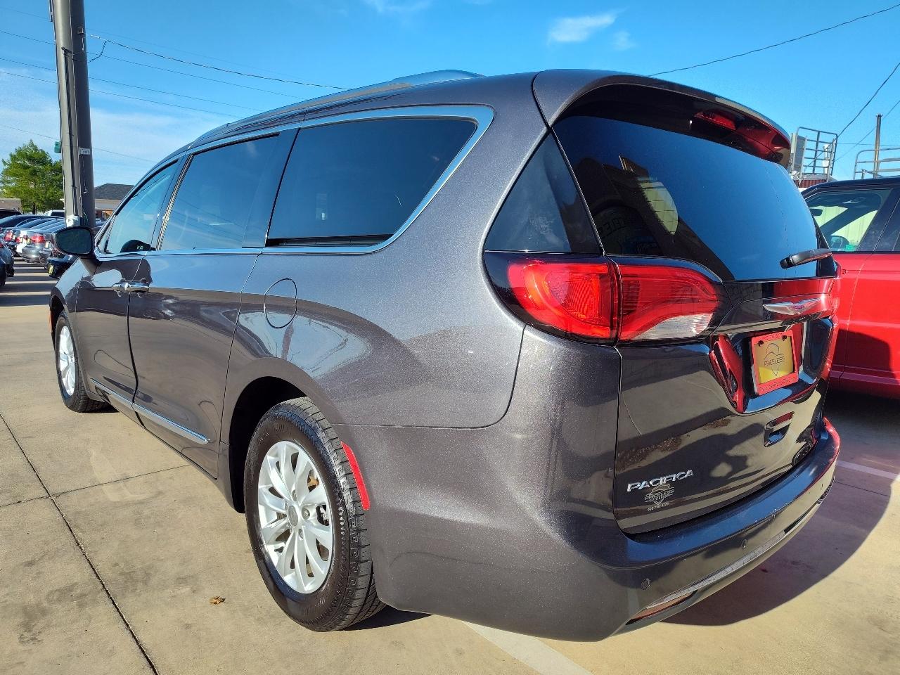 Chrysler Pacifica Touring-L Plus 2018