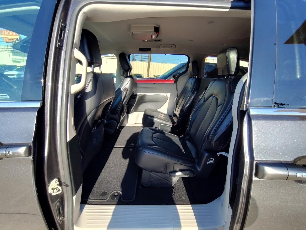 Chrysler Pacifica Touring-L Plus 2018