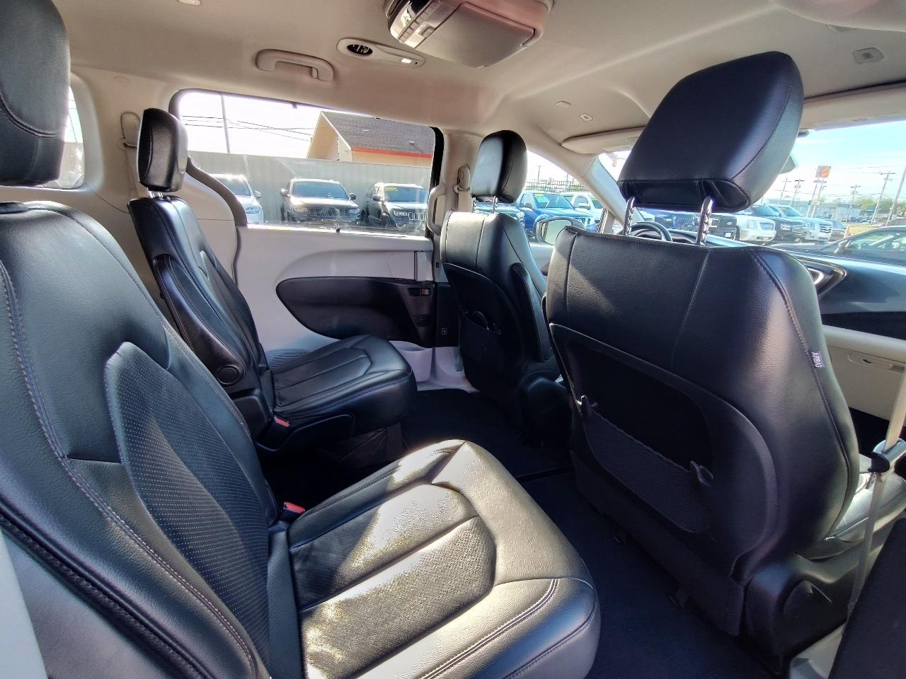 Chrysler Pacifica Touring-L Plus 2018