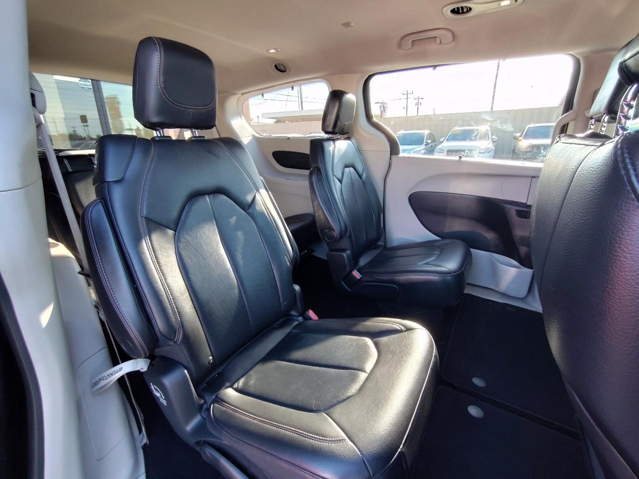 Chrysler Pacifica Touring-L Plus 2018