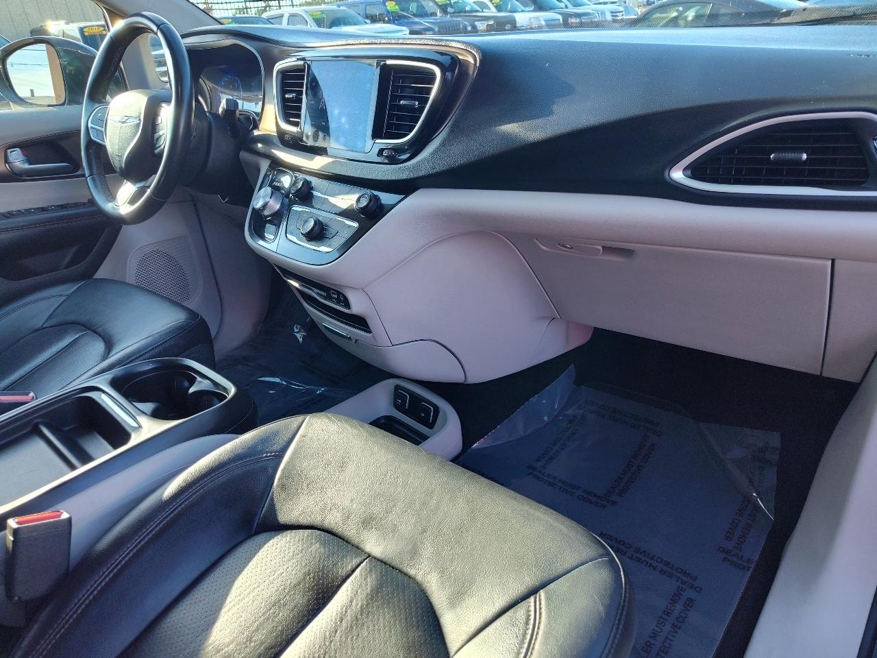 Chrysler Pacifica Touring-L Plus 2018