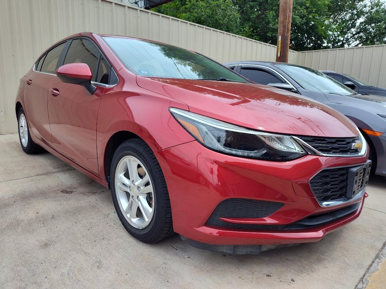 2017 Chevrolet Cruze LT Auto Hatchback