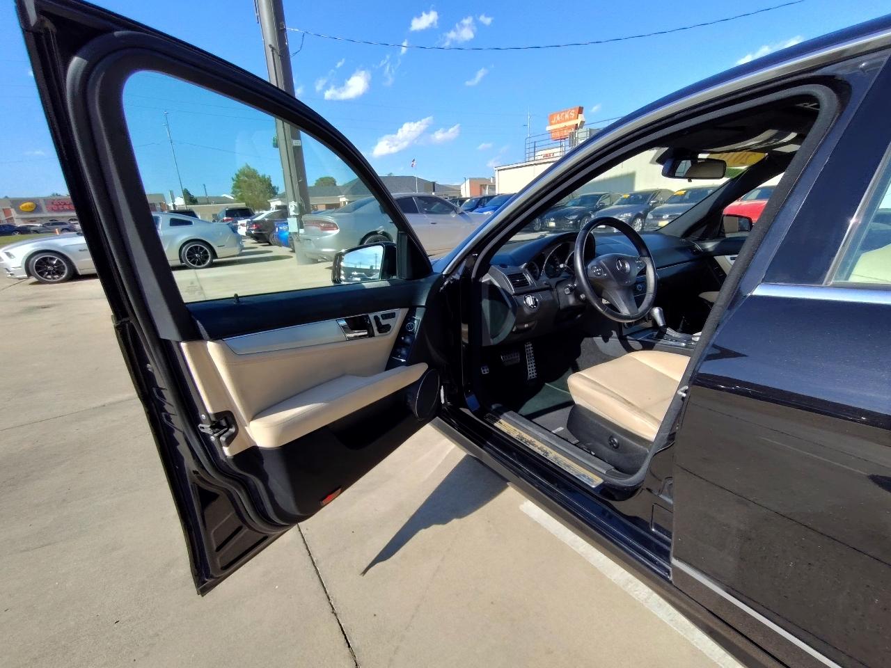 Mercedes-Benz C-Class C300 Sport Sedan 2010