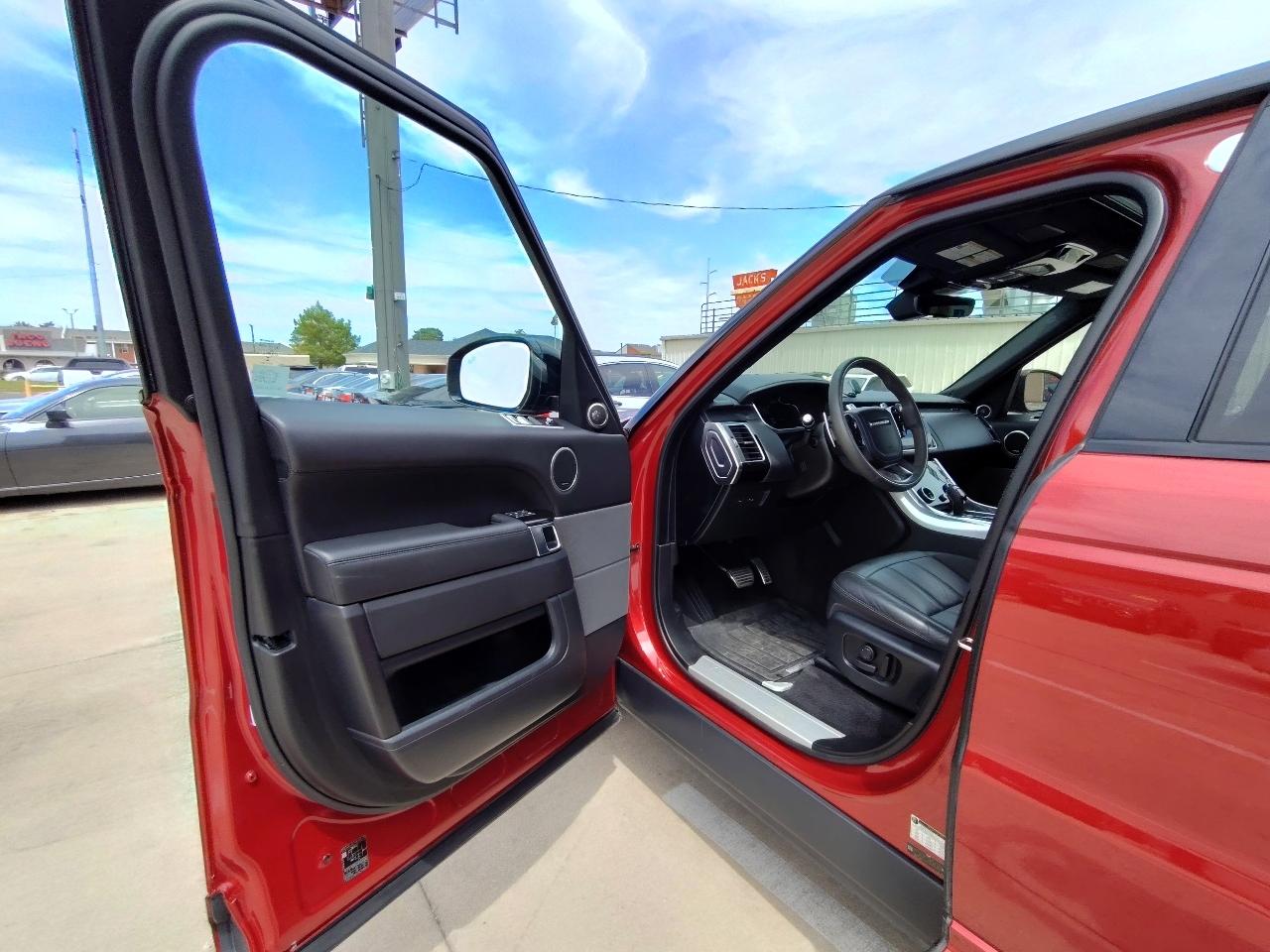 Land Rover Range Rover Sport HST 4D SUV 2019