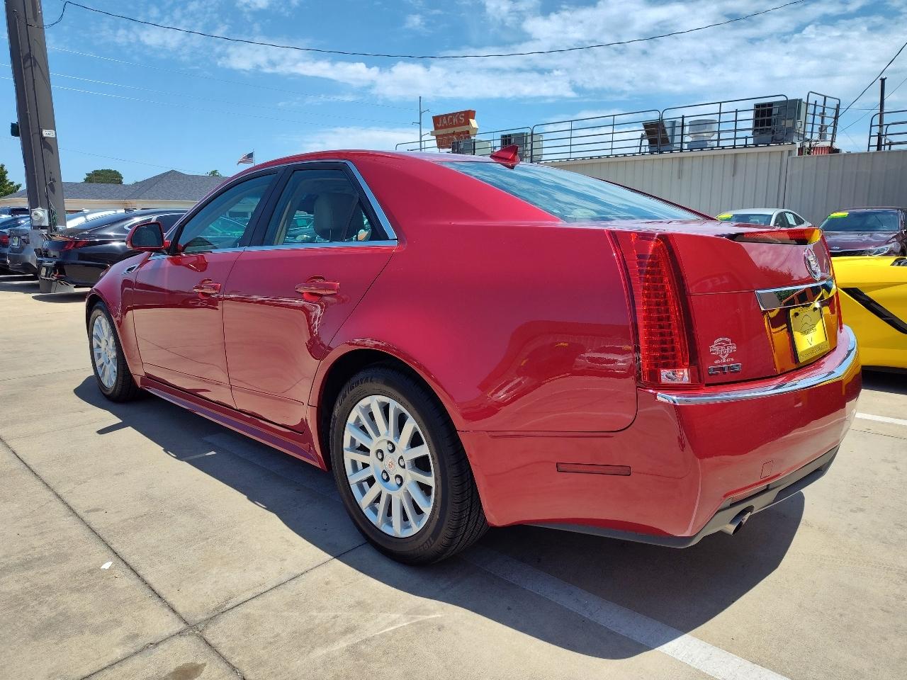 Cadillac CTS Luxury 2012