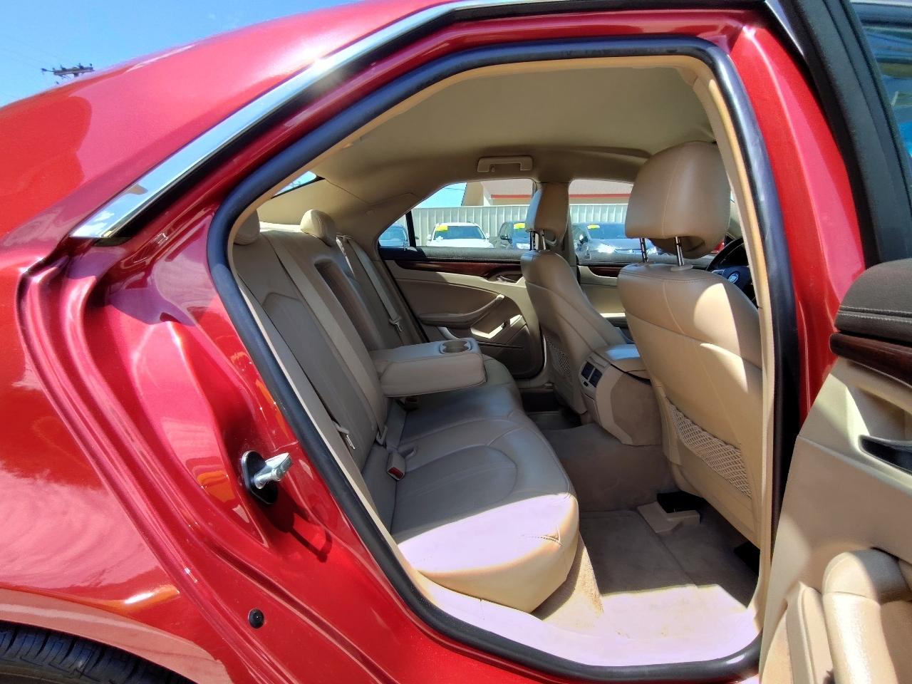 Cadillac CTS Luxury 2012