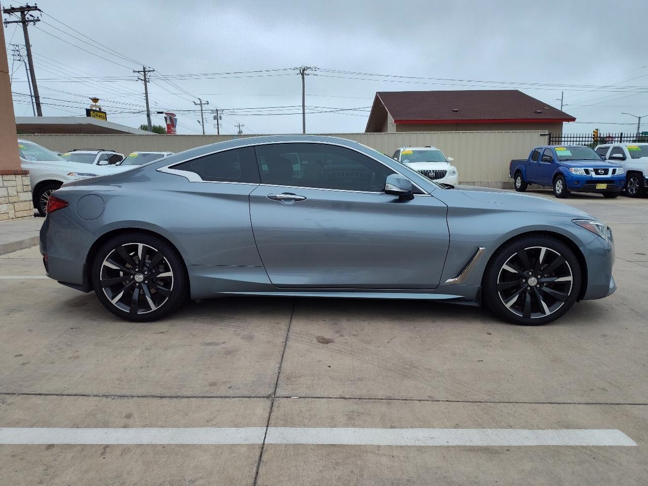 Infiniti Q60 Premium 2D Coupe AWD 3.0t 2017