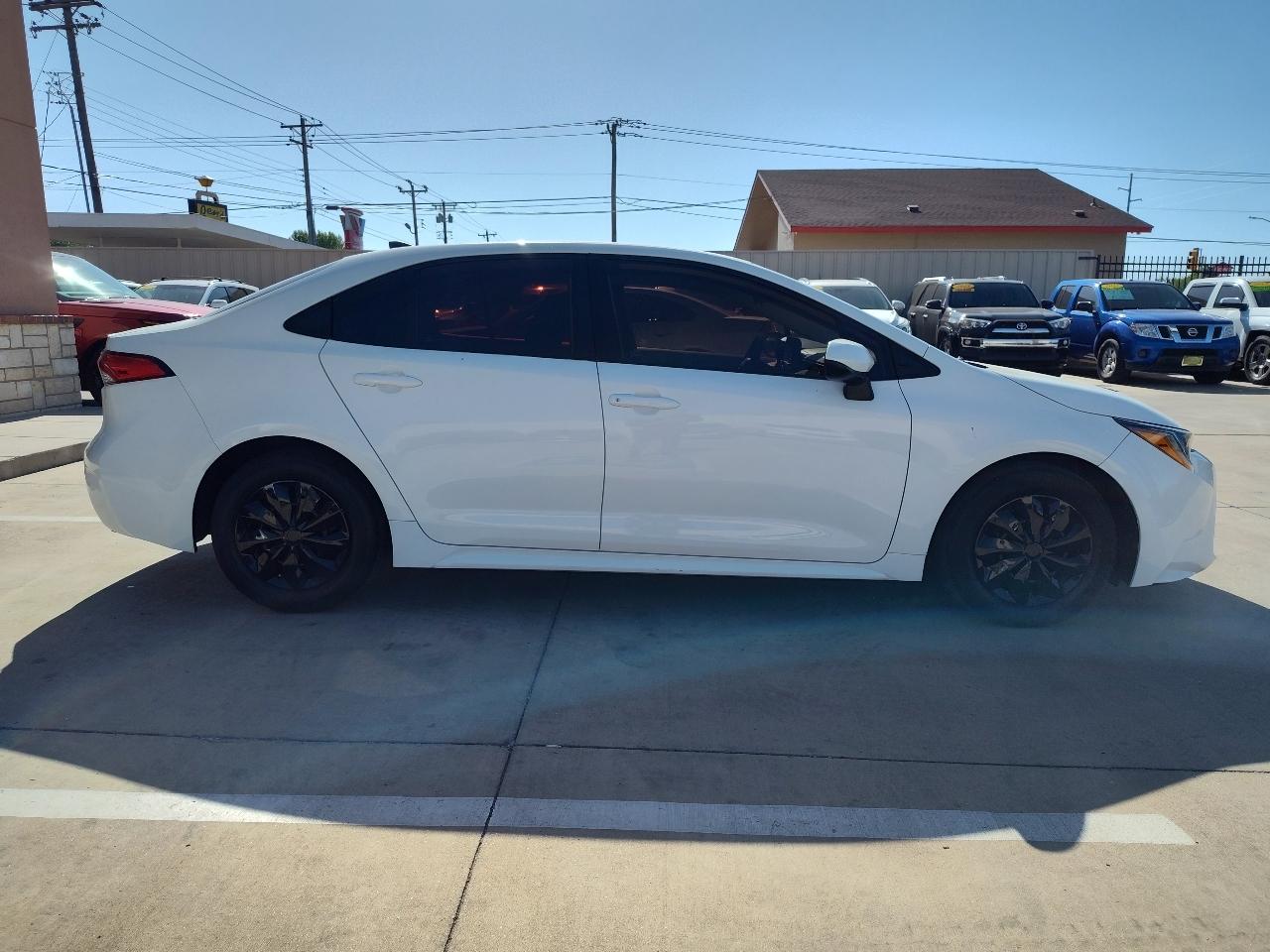 Toyota Corolla LE 4D Sedan 2022