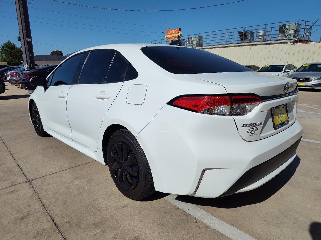 Toyota Corolla LE 4D Sedan 2022