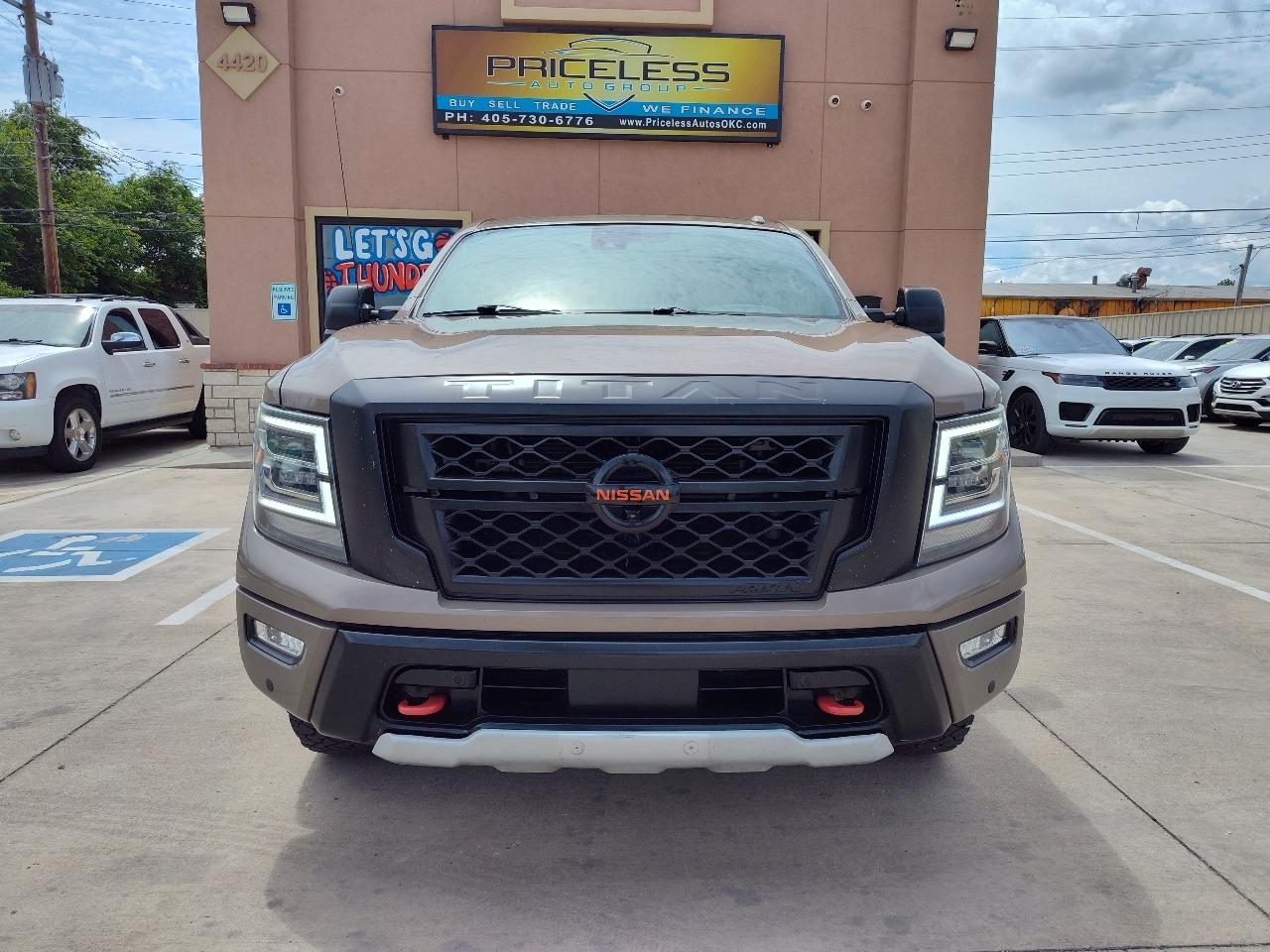 Nissan Titan PRO-4X Crew Cab 4WD 2021