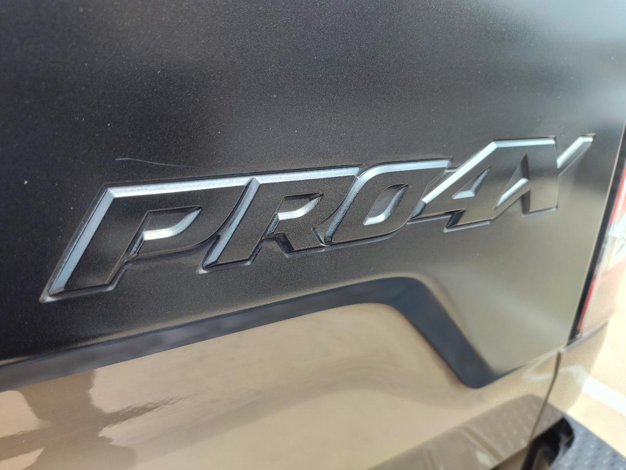 Nissan Titan PRO-4X Crew Cab 4WD 2021