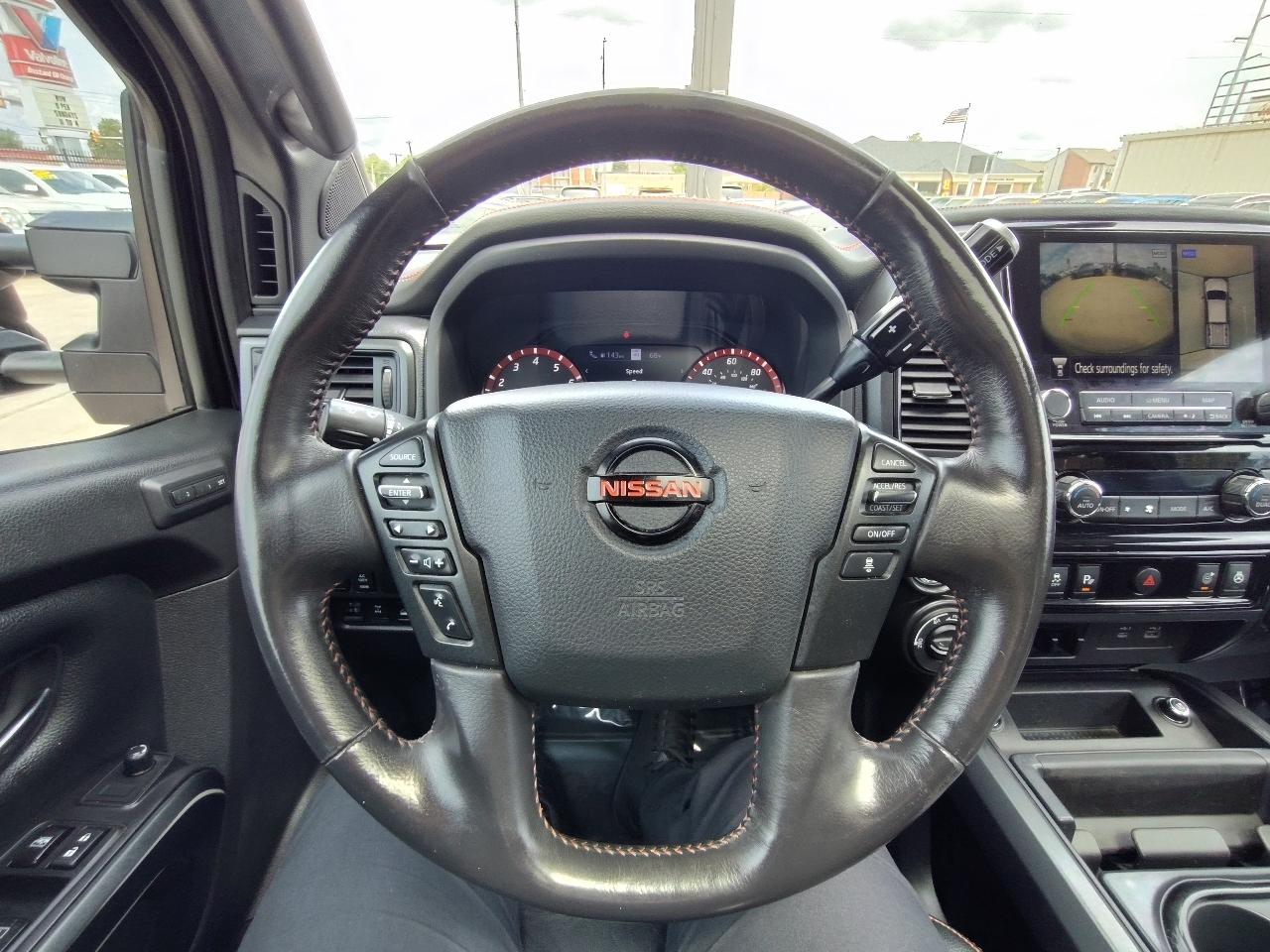 Nissan Titan PRO-4X Crew Cab 4WD 2021