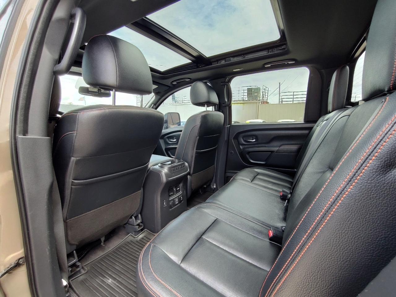 Nissan Titan PRO-4X Crew Cab 4WD 2021