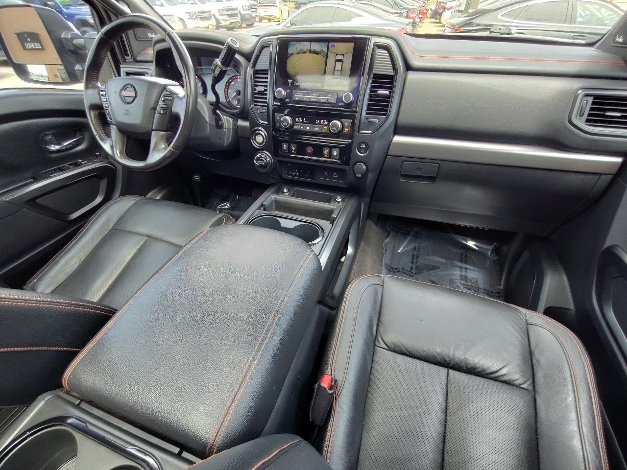 Nissan Titan PRO-4X Crew Cab 4WD 2021