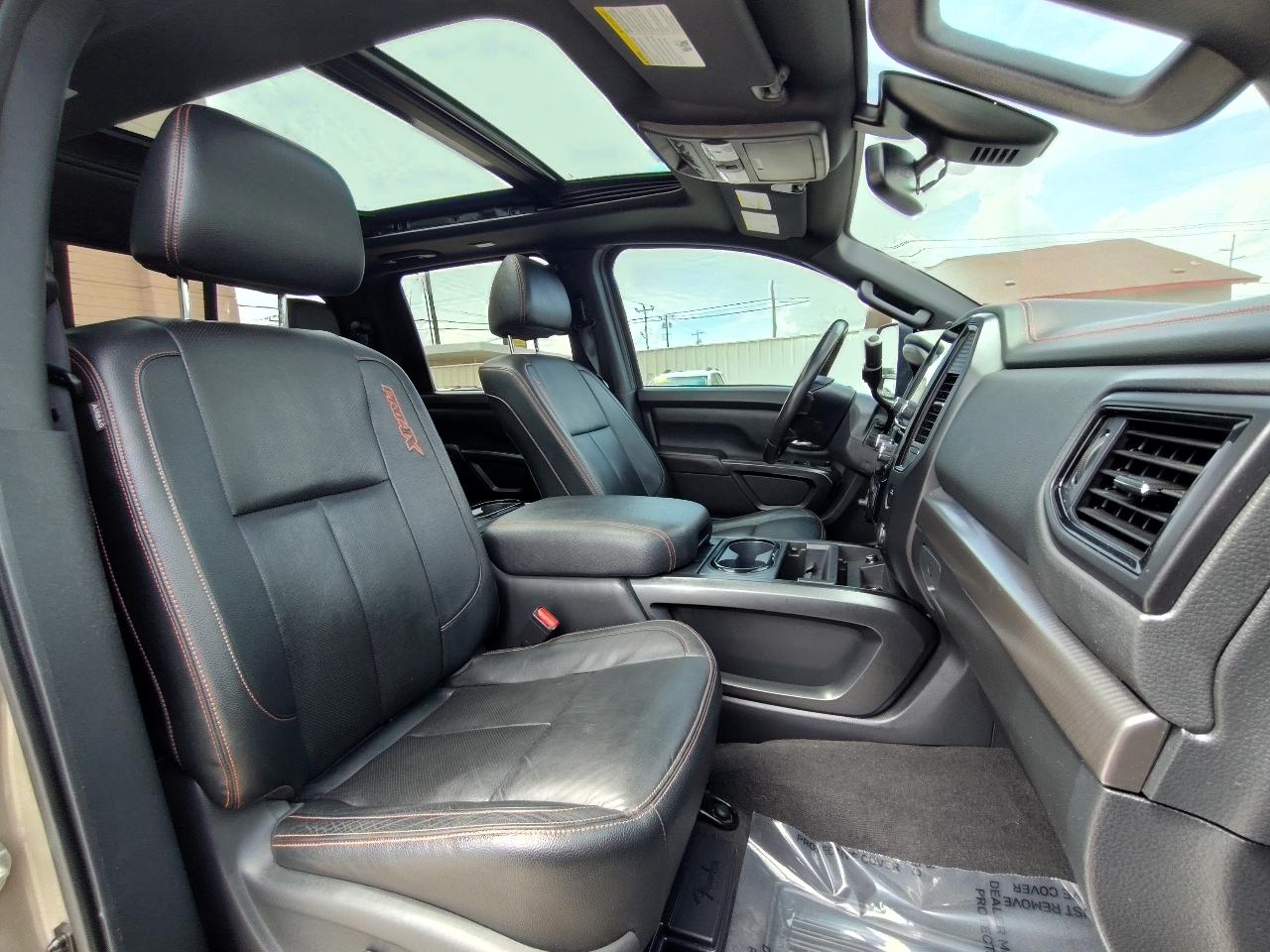 Nissan Titan PRO-4X Crew Cab 4WD 2021