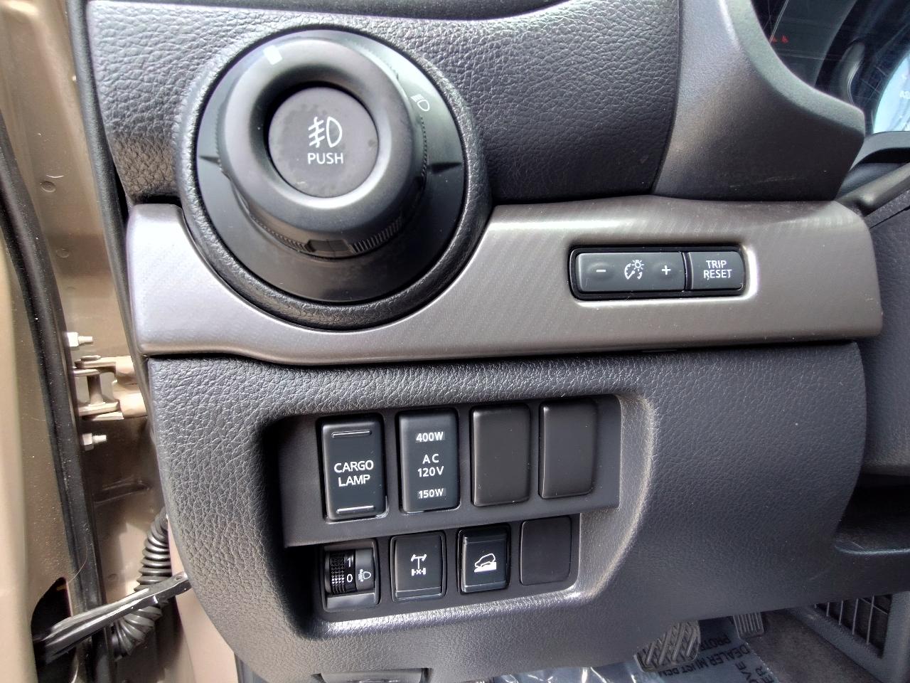 Nissan Titan PRO-4X Crew Cab 4WD 2021