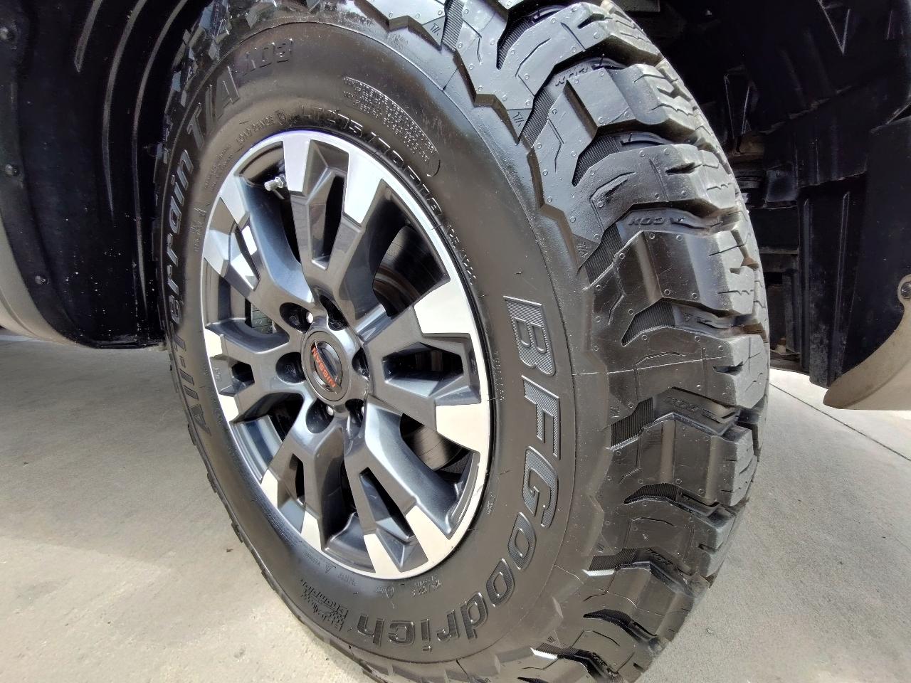 Nissan Titan PRO-4X Crew Cab 4WD 2021