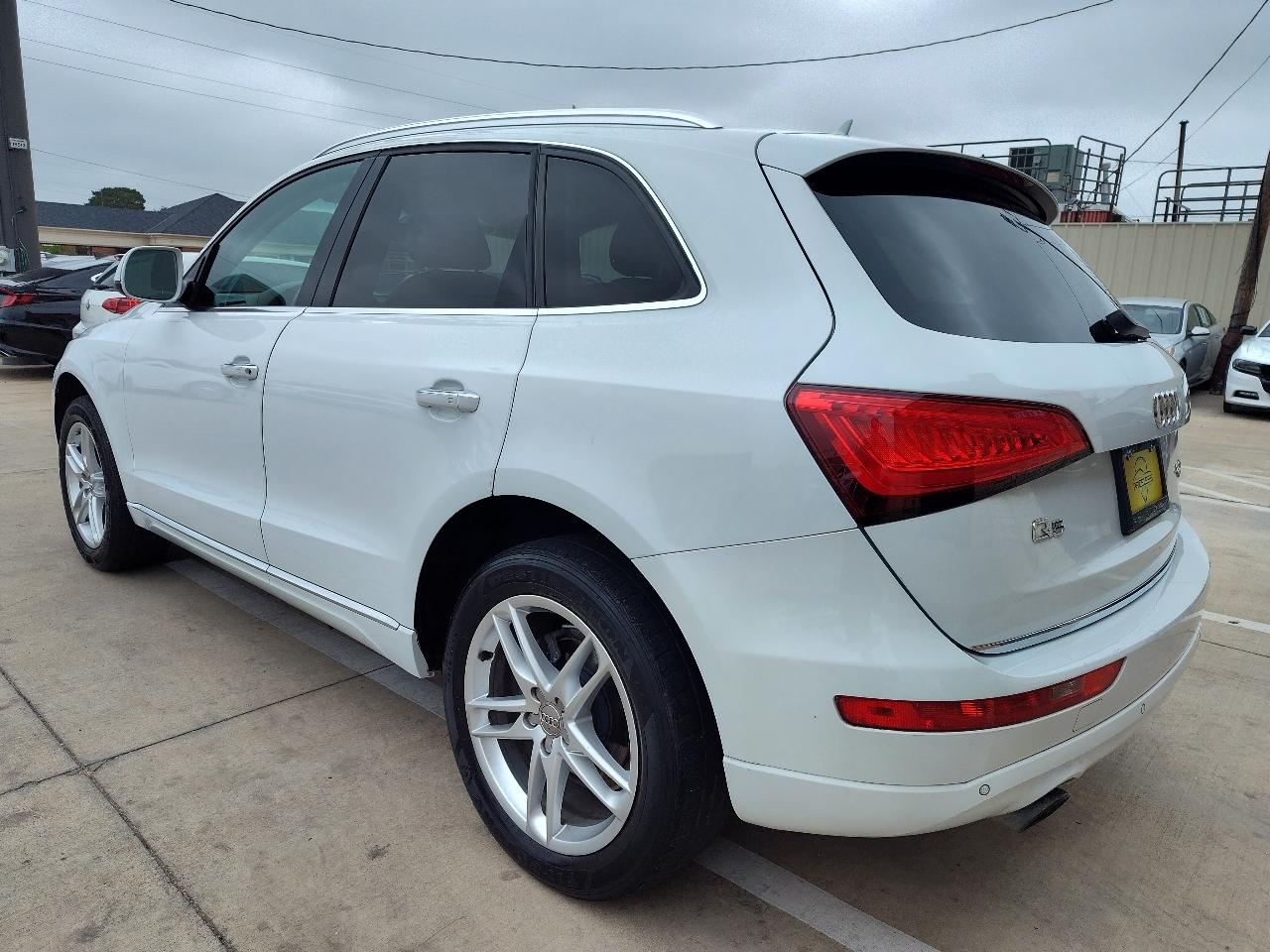 Audi Q5 2.0T Premium Plus quattro 2015