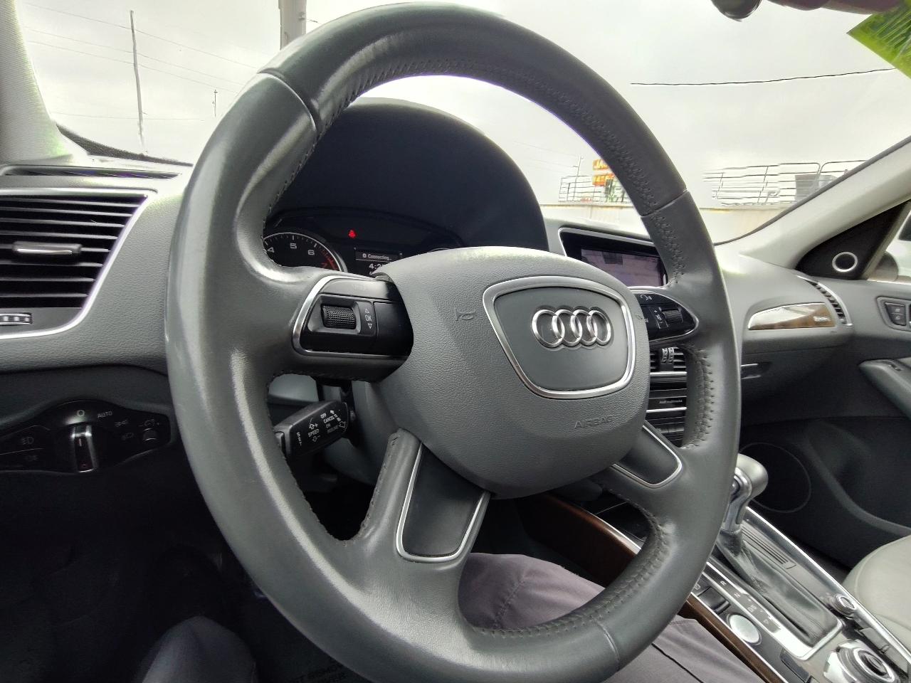 Audi Q5 2.0T Premium Plus quattro 2015