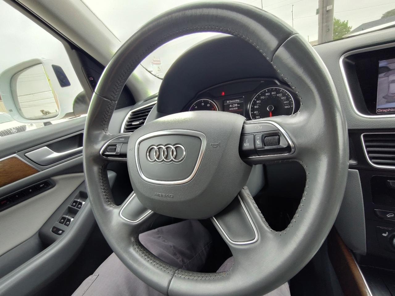 Audi Q5 2.0T Premium Plus quattro 2015