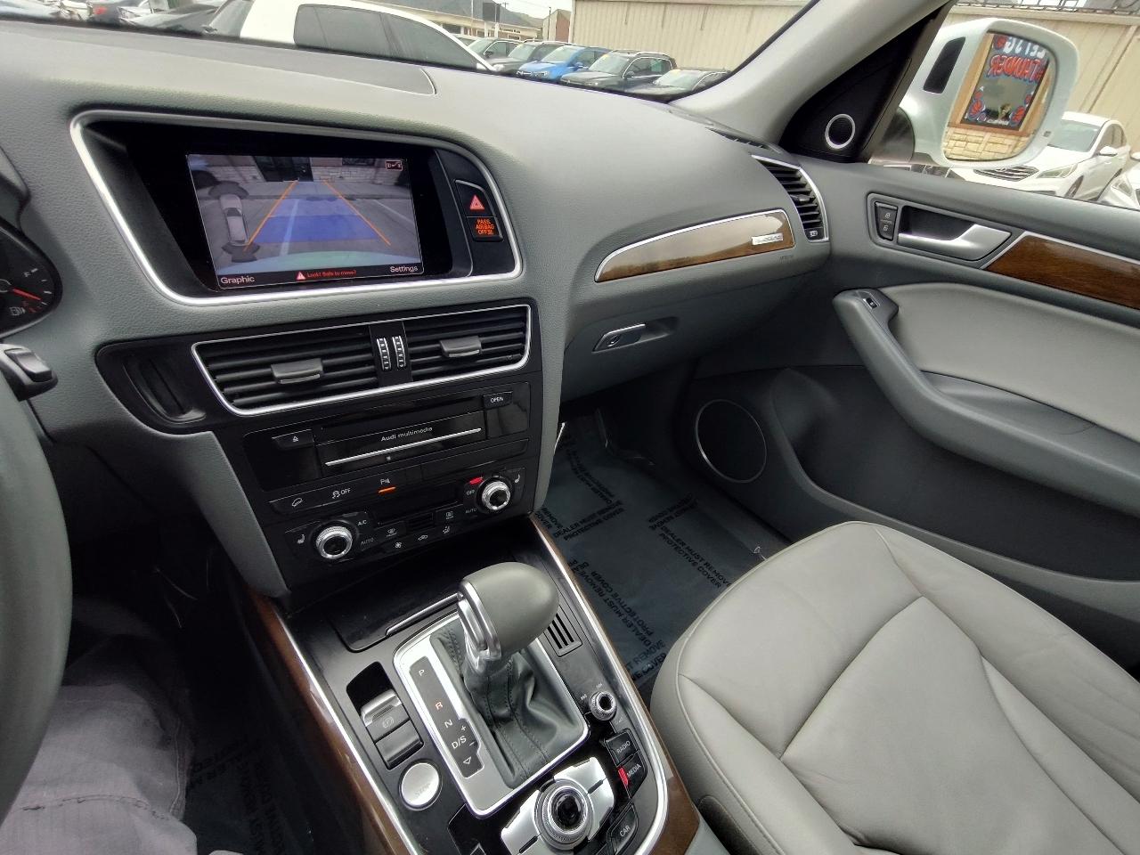 Audi Q5 2.0T Premium Plus quattro 2015