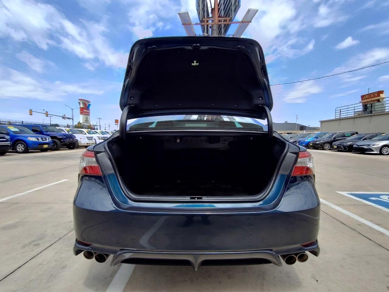 Toyota Camry XSE V6 2019
