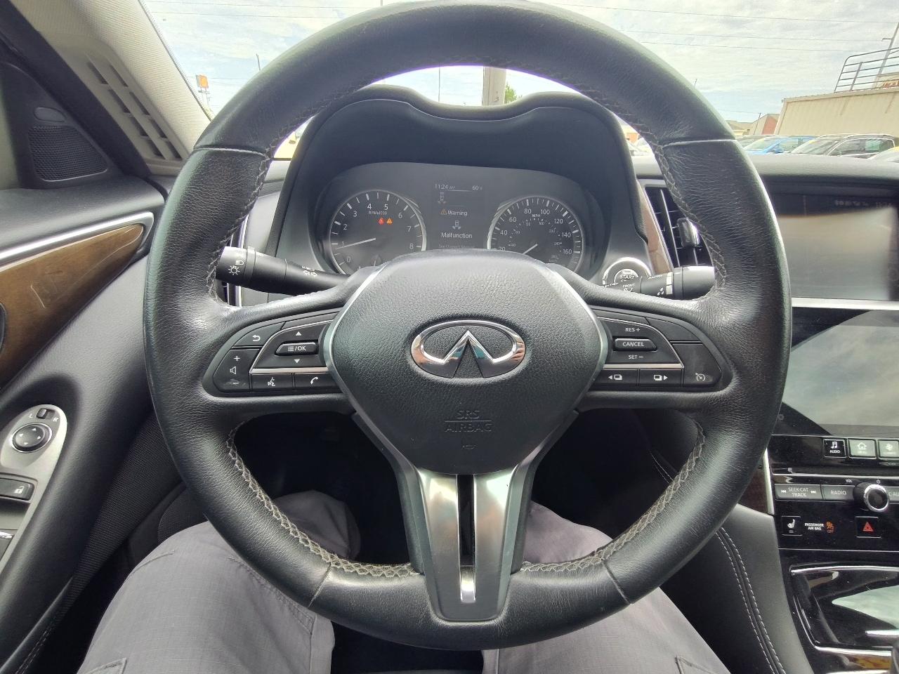 Infiniti Q50 3.0t LUXE 2018