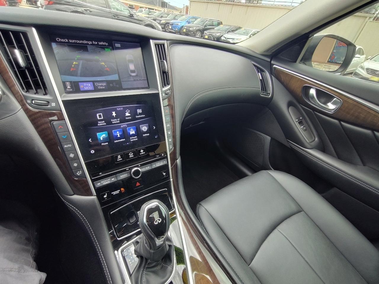Infiniti Q50 3.0t LUXE 2018