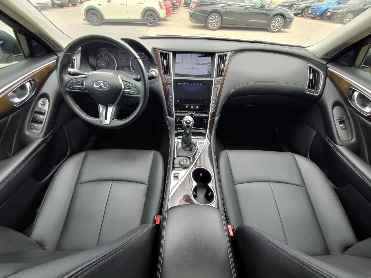 Infiniti Q50 3.0t LUXE 2018