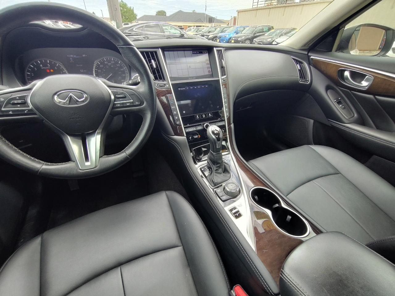 Infiniti Q50 3.0t LUXE 2018