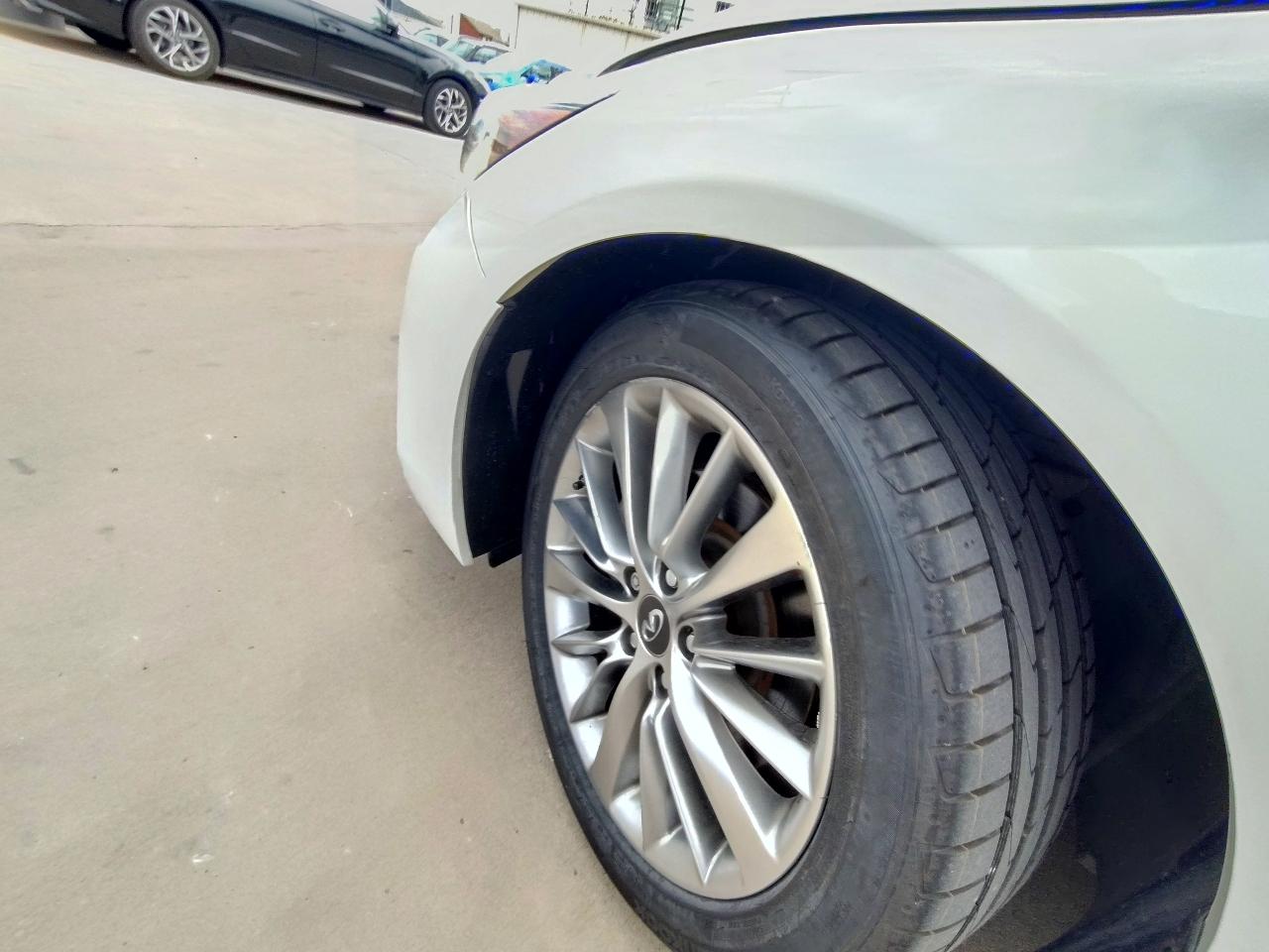 Infiniti Q50 3.0t LUXE 2018