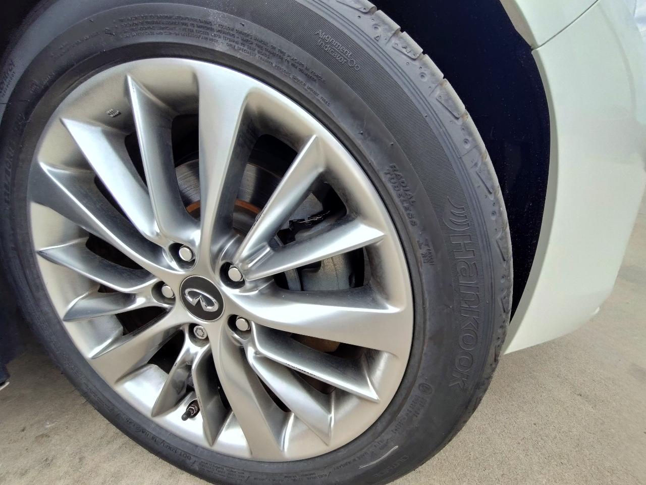 Infiniti Q50 3.0t LUXE 2018