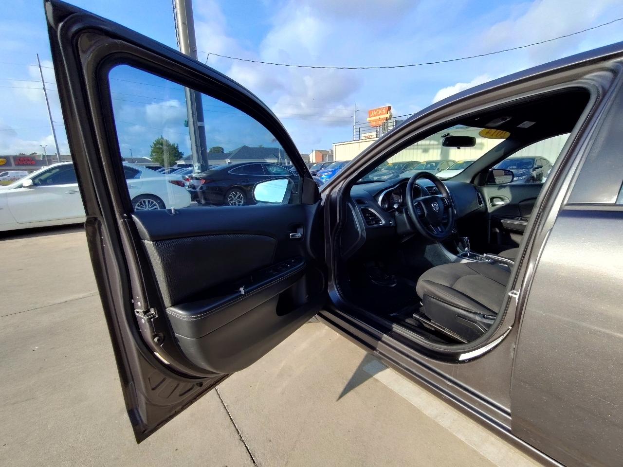 Dodge Avenger SE 2014