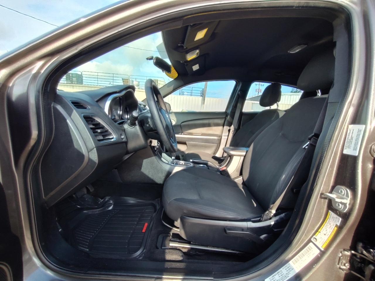 Dodge Avenger SE 2014