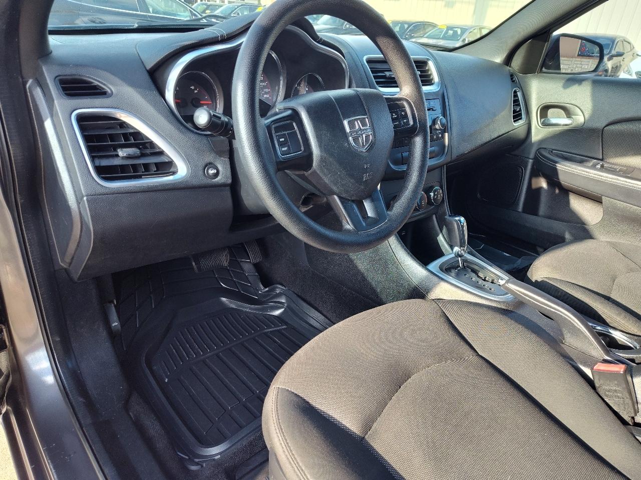 Dodge Avenger SE 2014