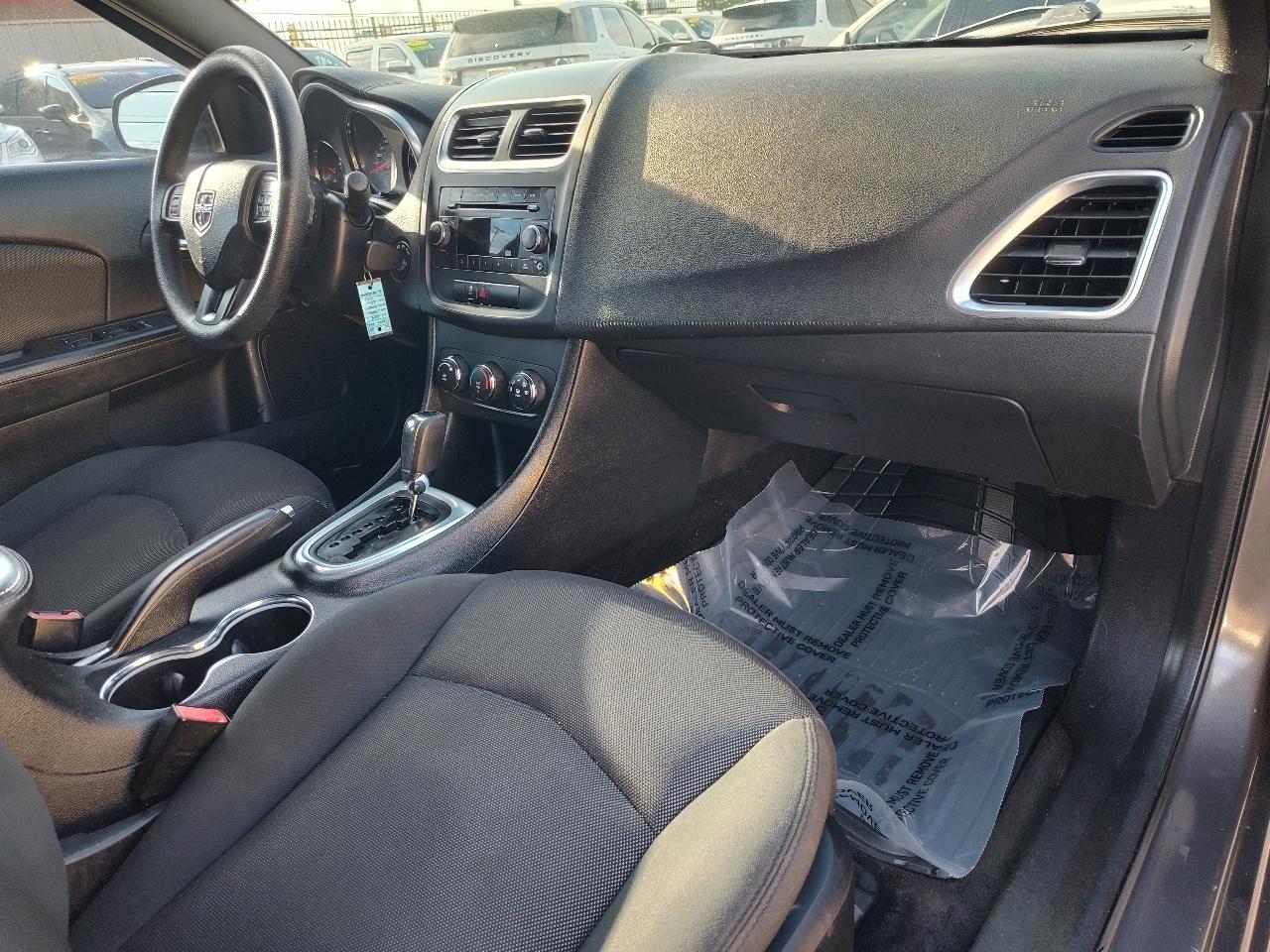 Dodge Avenger SE 2014