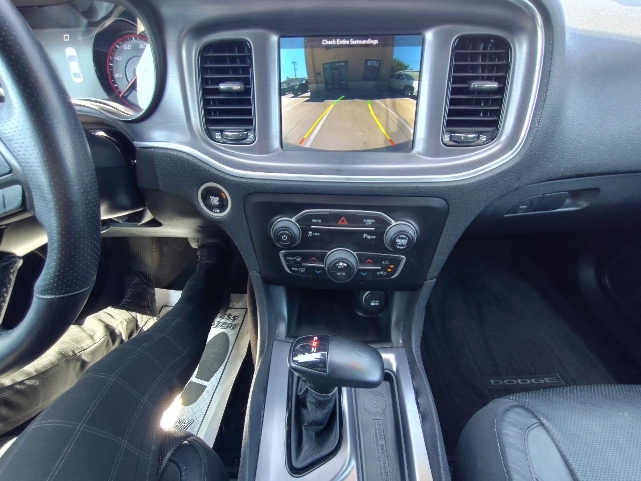 Dodge Charger SXT 2017