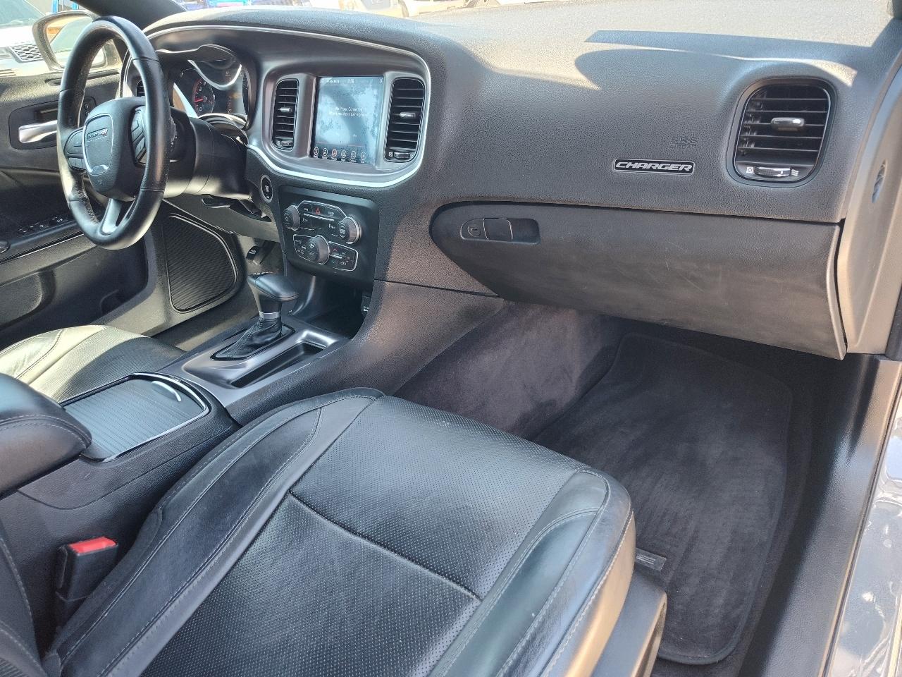 Dodge Charger SXT 2017