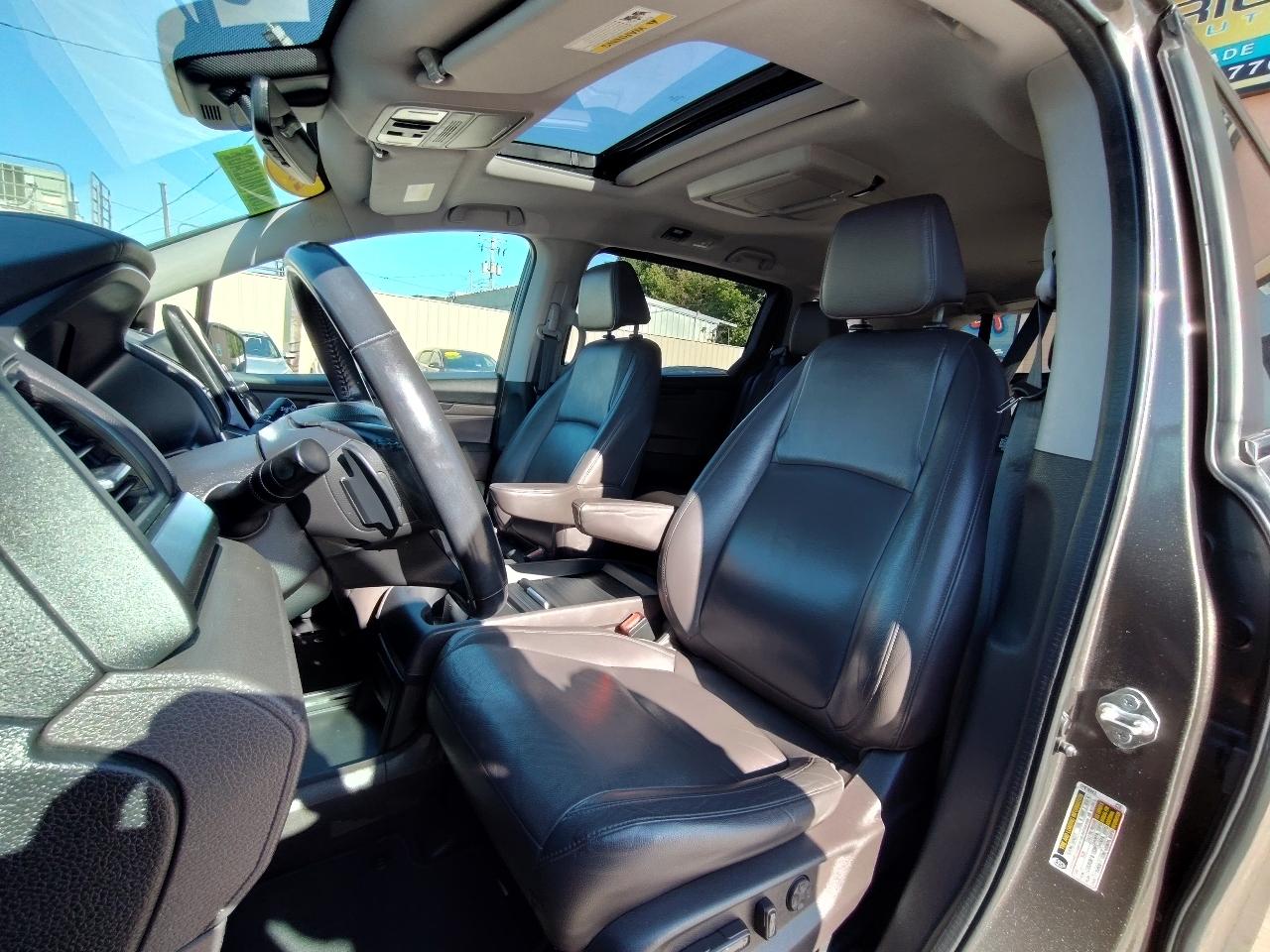 Honda Odyssey EX-L w/ DVD and Navigation 2018