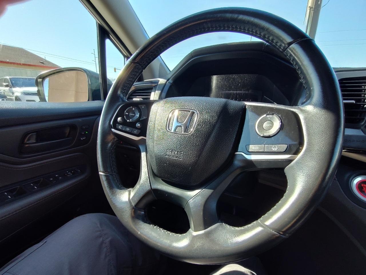 Honda Odyssey EX-L w/ DVD and Navigation 2018