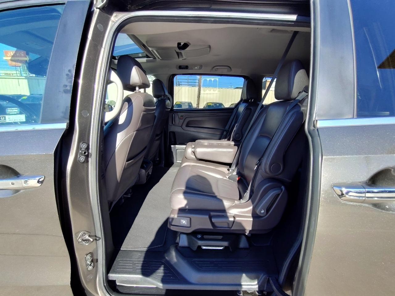 Honda Odyssey EX-L w/ DVD and Navigation 2018